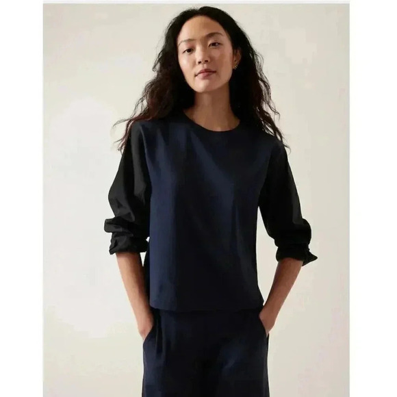 Athleta Harlow Hybrid Top, NWT, Navy with Black Sleeves, Size 1X Plus, $99 - Picture 1 of 5